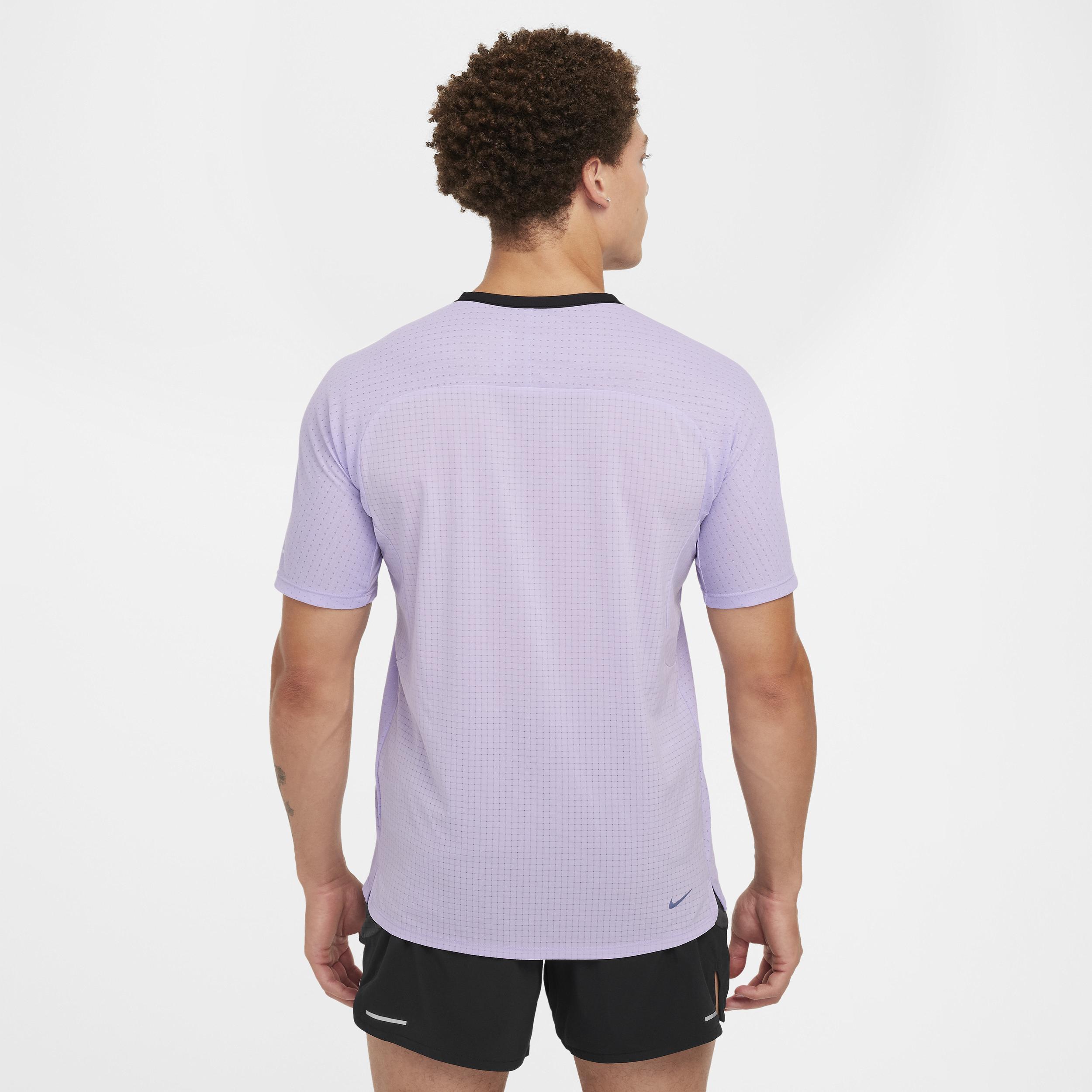 Nike Men's Trail Solar Chase Dri-FIT Short-Sleeve Running Top Product Image