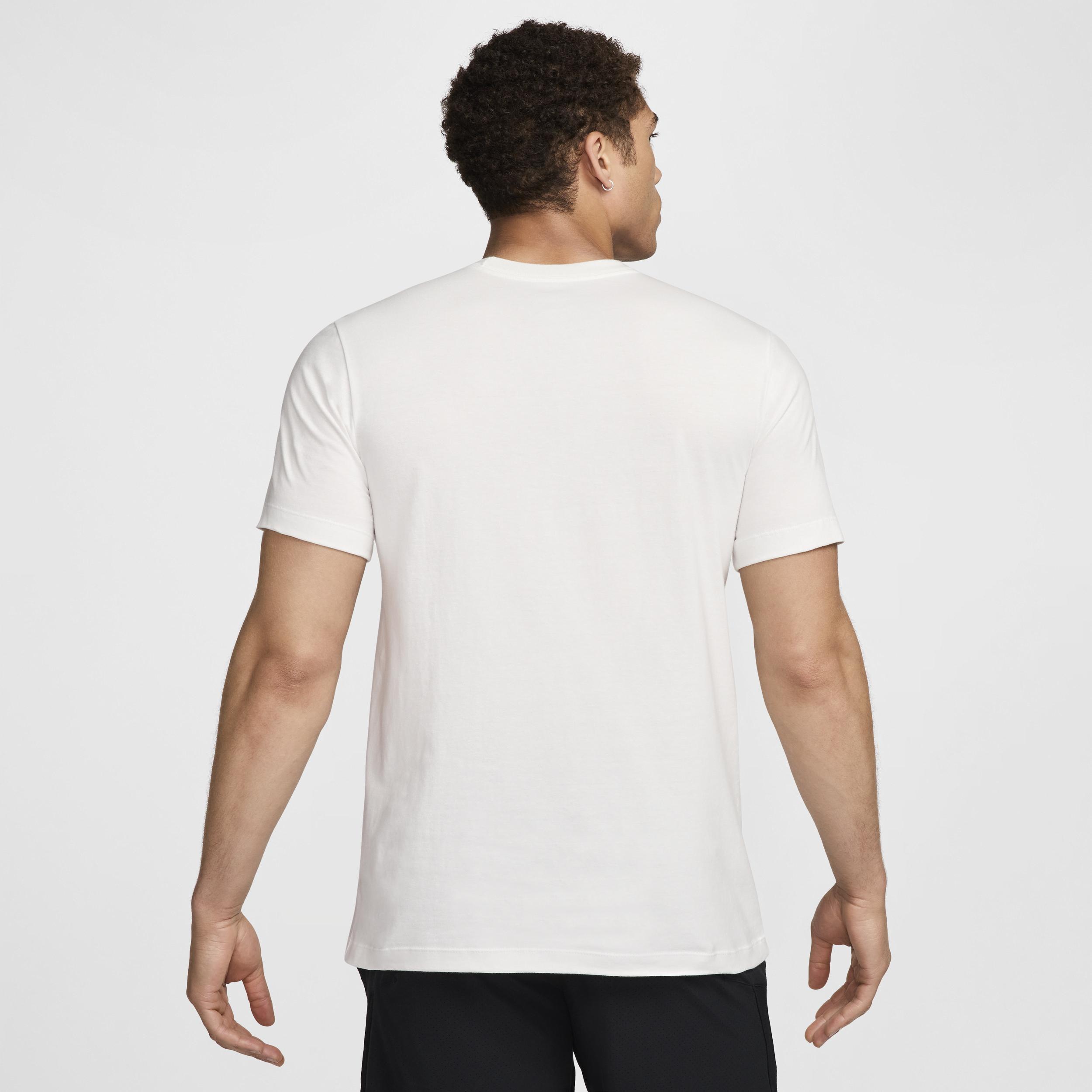 Nike Men's Fitness T-Shirt Product Image