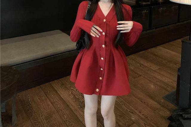 Long-Sleeve V-Neck Plain Knit Mini A-Line Dress Product Image