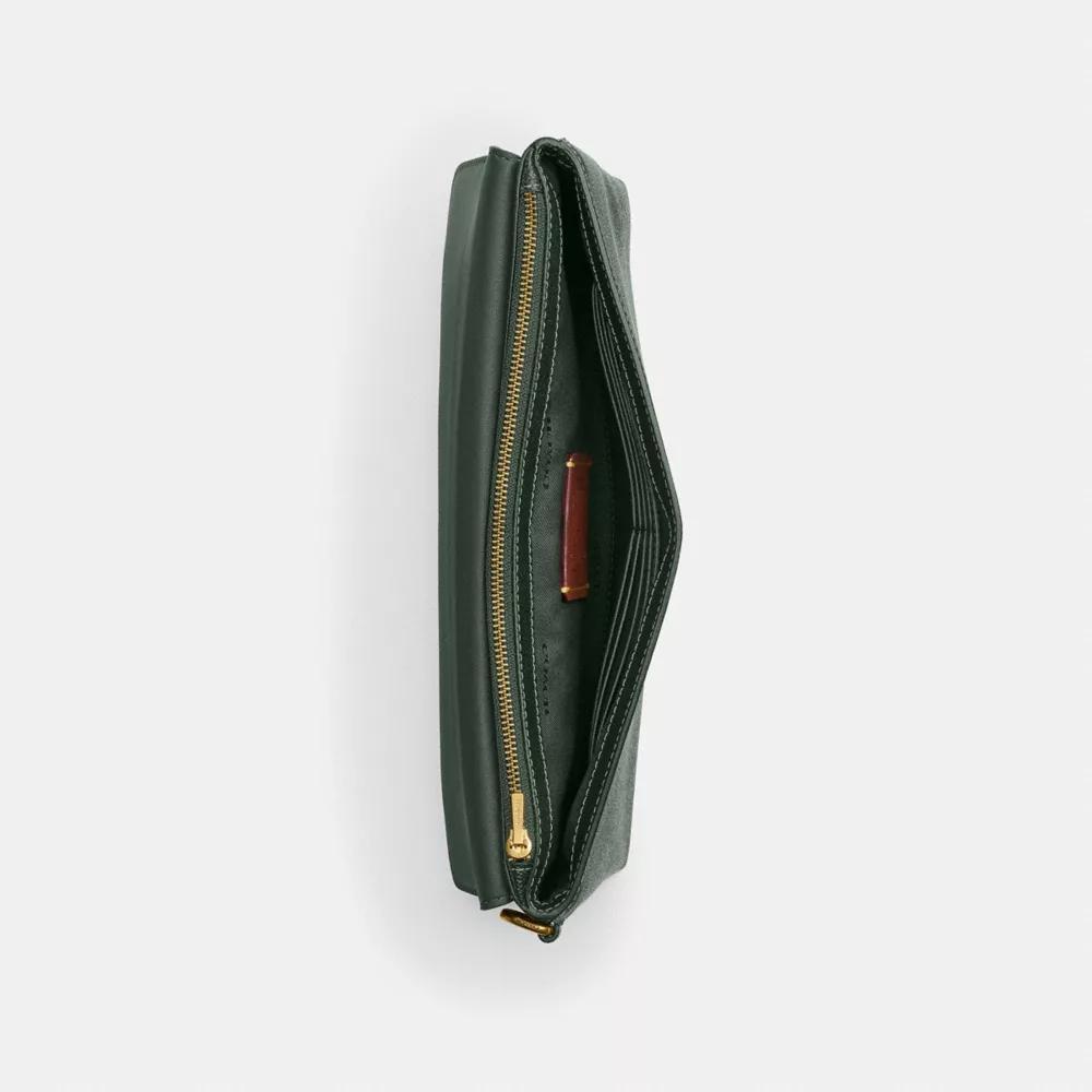 Wyn Clutch Product Image