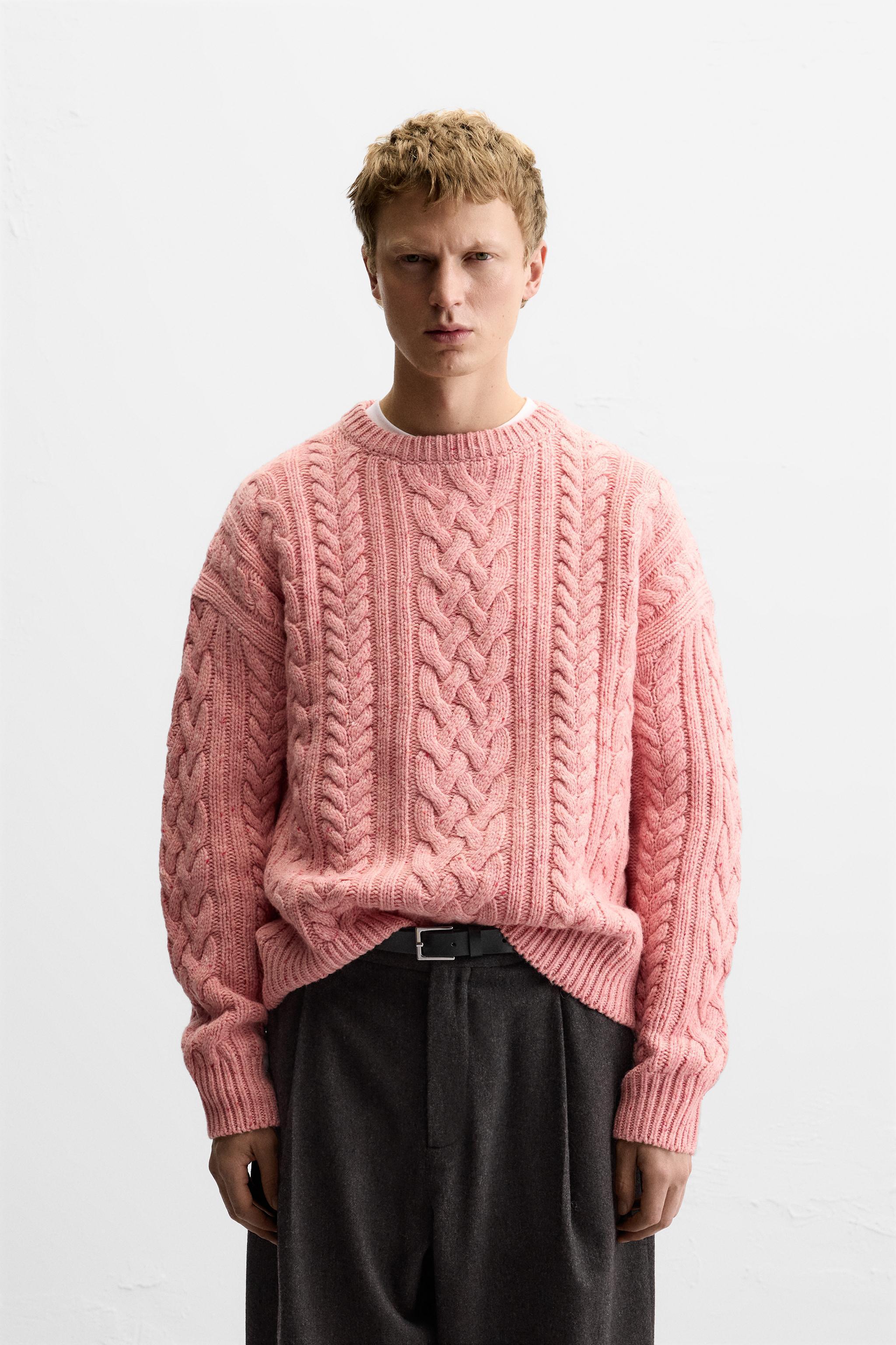 WOOL CABLE KNIT SWEATER Product Image