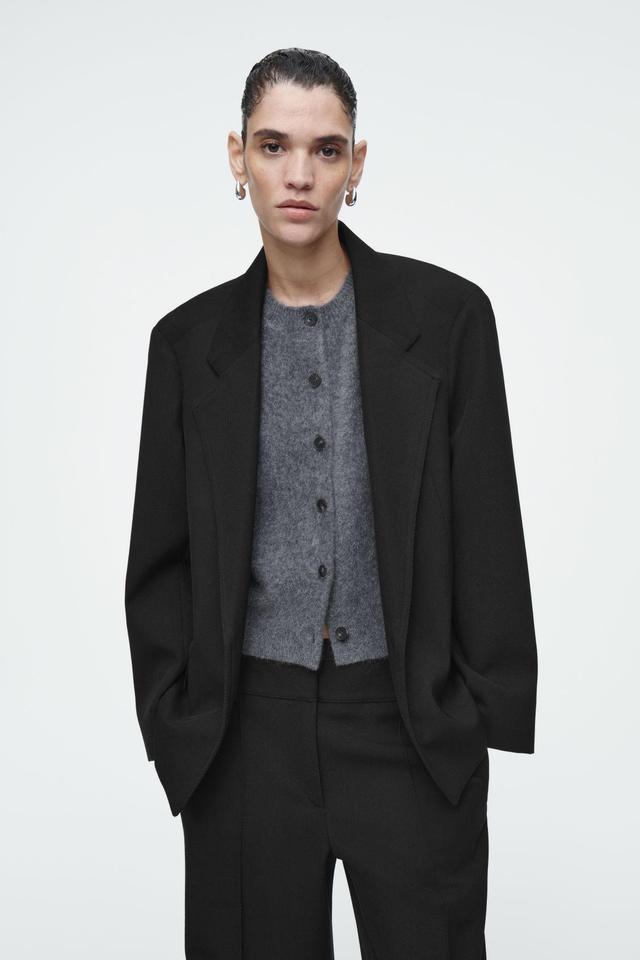 OVERSIZED EXAGGERATED-SHOULDER BLAZER Product Image