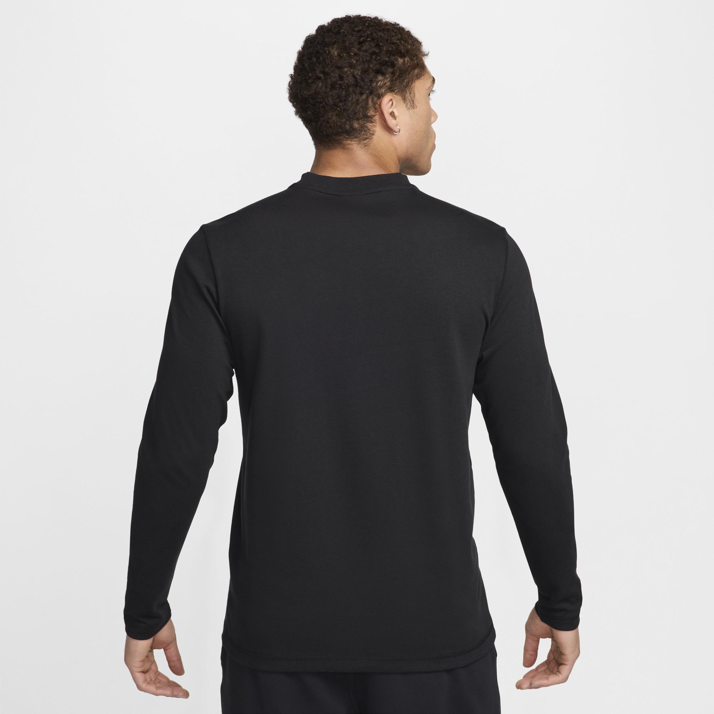 Nike Club Men's Long-Sleeve Henley Product Image