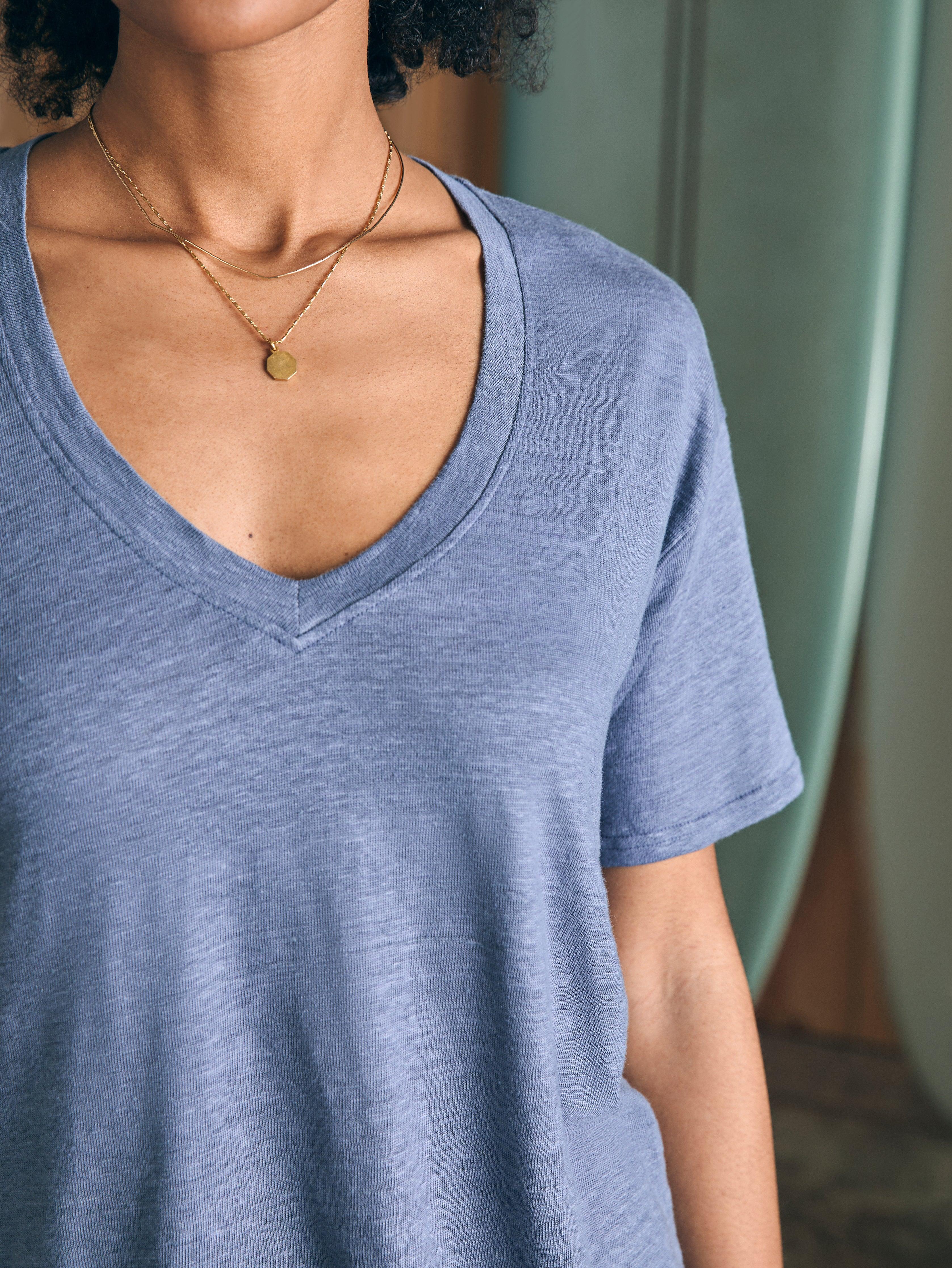 Oceanside Linen V-Neck Tee - Folkstone Female Product Image