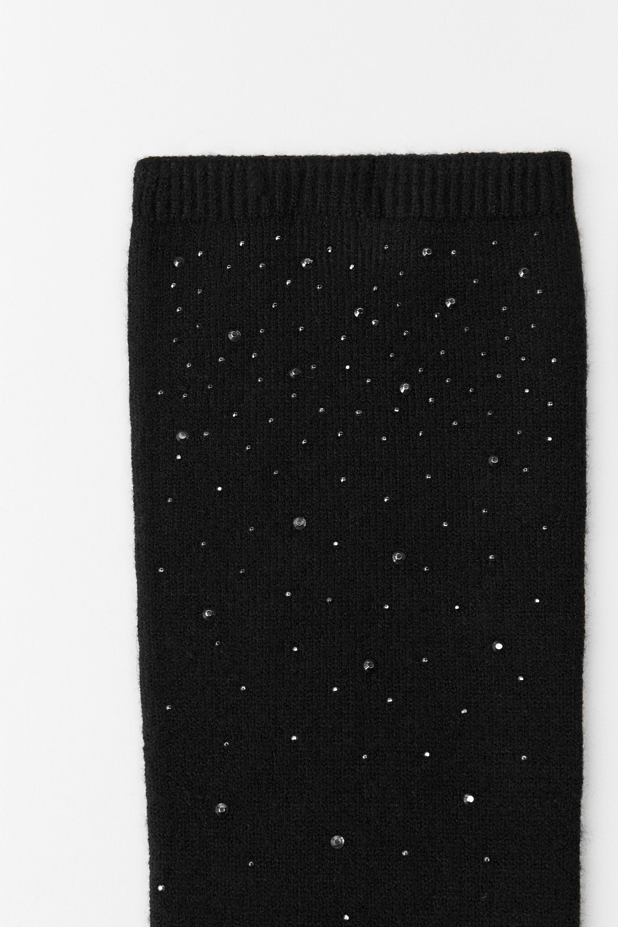 LONG SHINY KNIT GLOVES Product Image