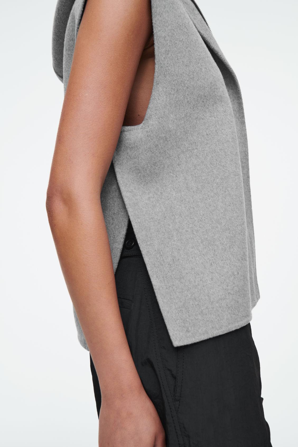 DOUBLE-FACED HYBRID HOODED VEST Product Image