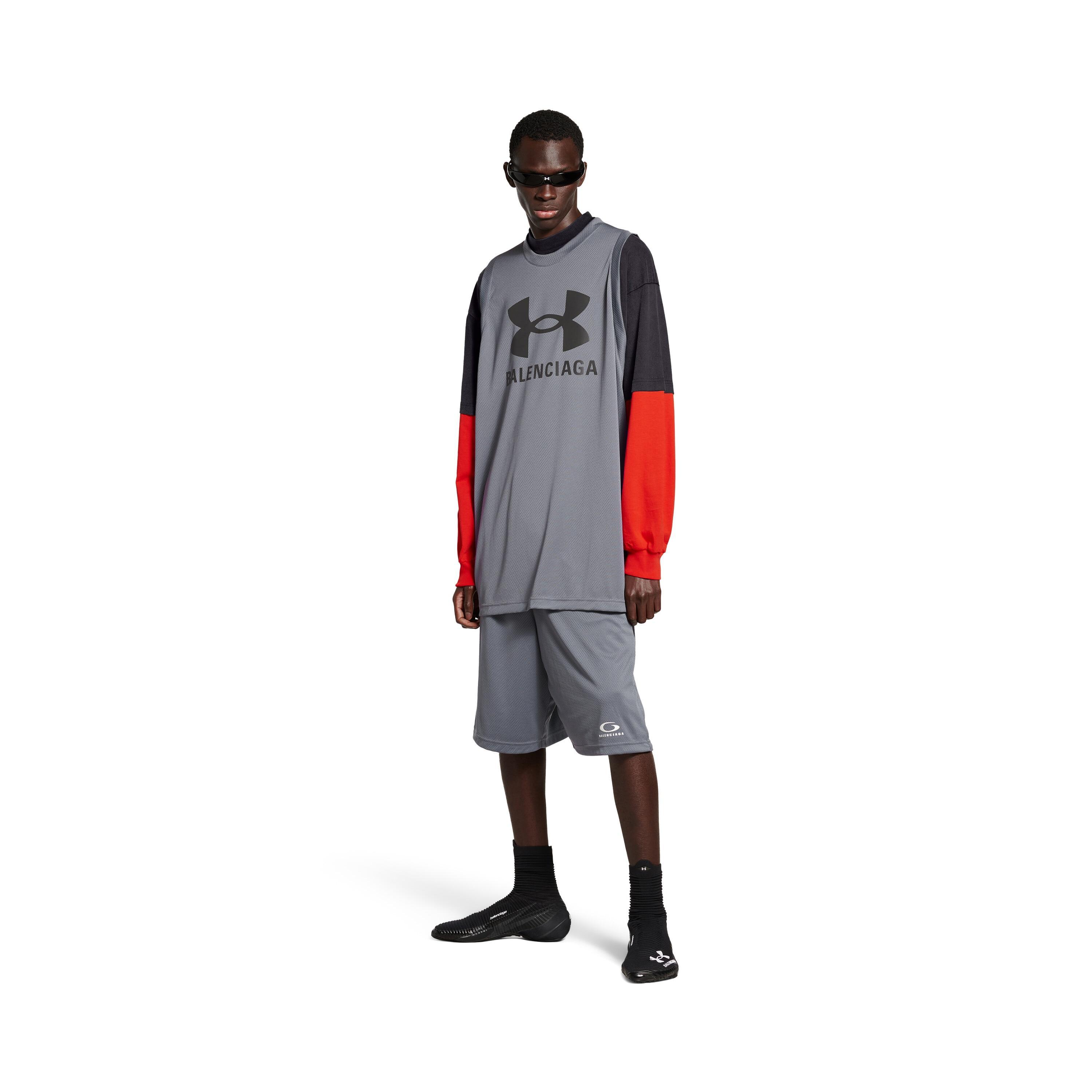 Men's Under Armour® Triple Layered T-shirt in Grey/black/red Product Image