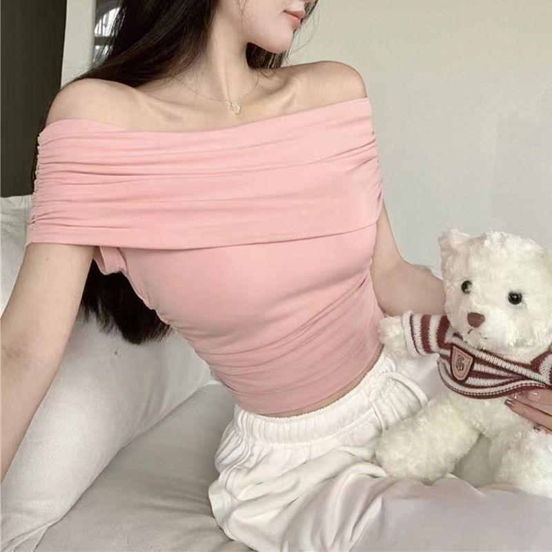 Short-Sleeve Off-Shoulder Plain Ruched Slim Fit Crop Top Product Image