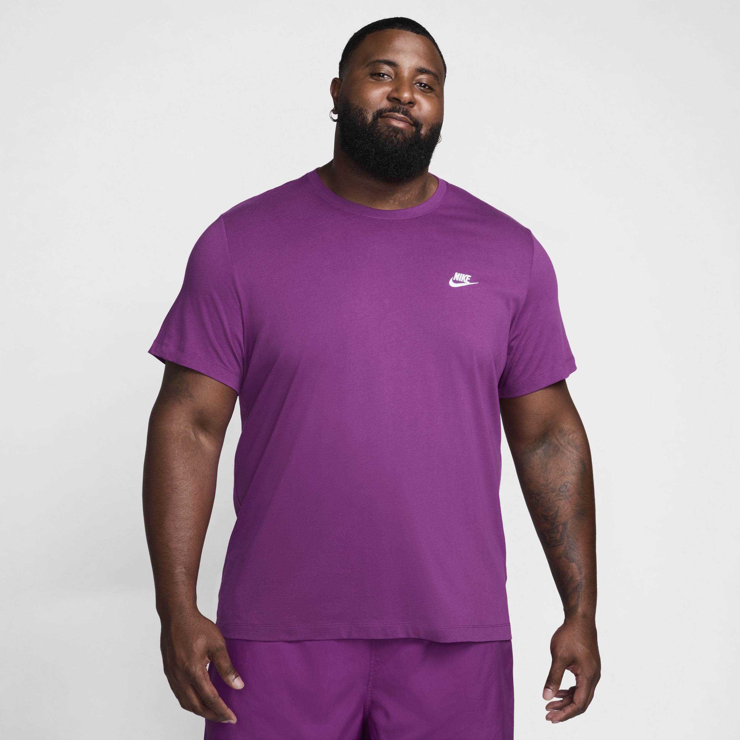 Nike Club Unisex t-shirt Product Image