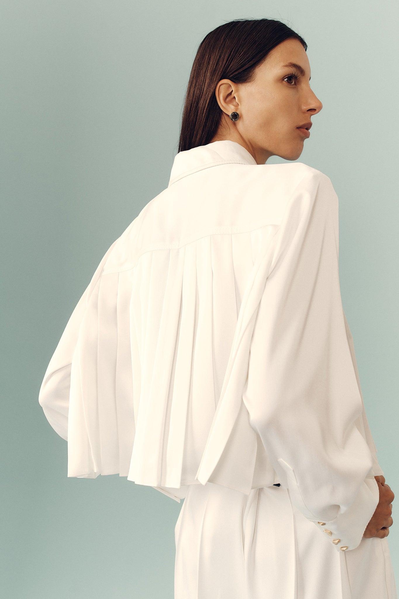 Estrade Pleated Crop Shirt Product Image