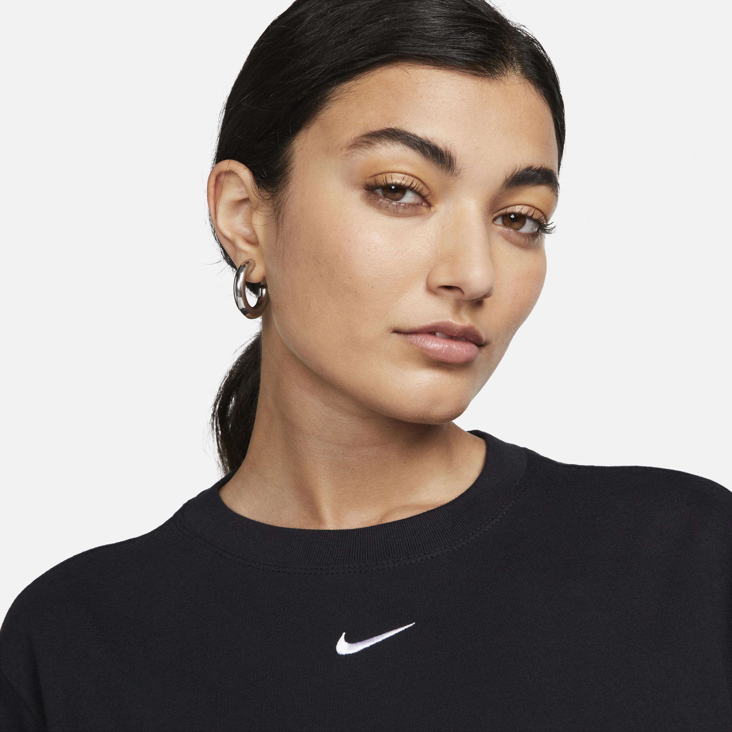 Women's Nike Sportswear Essential T-Shirt Product Image