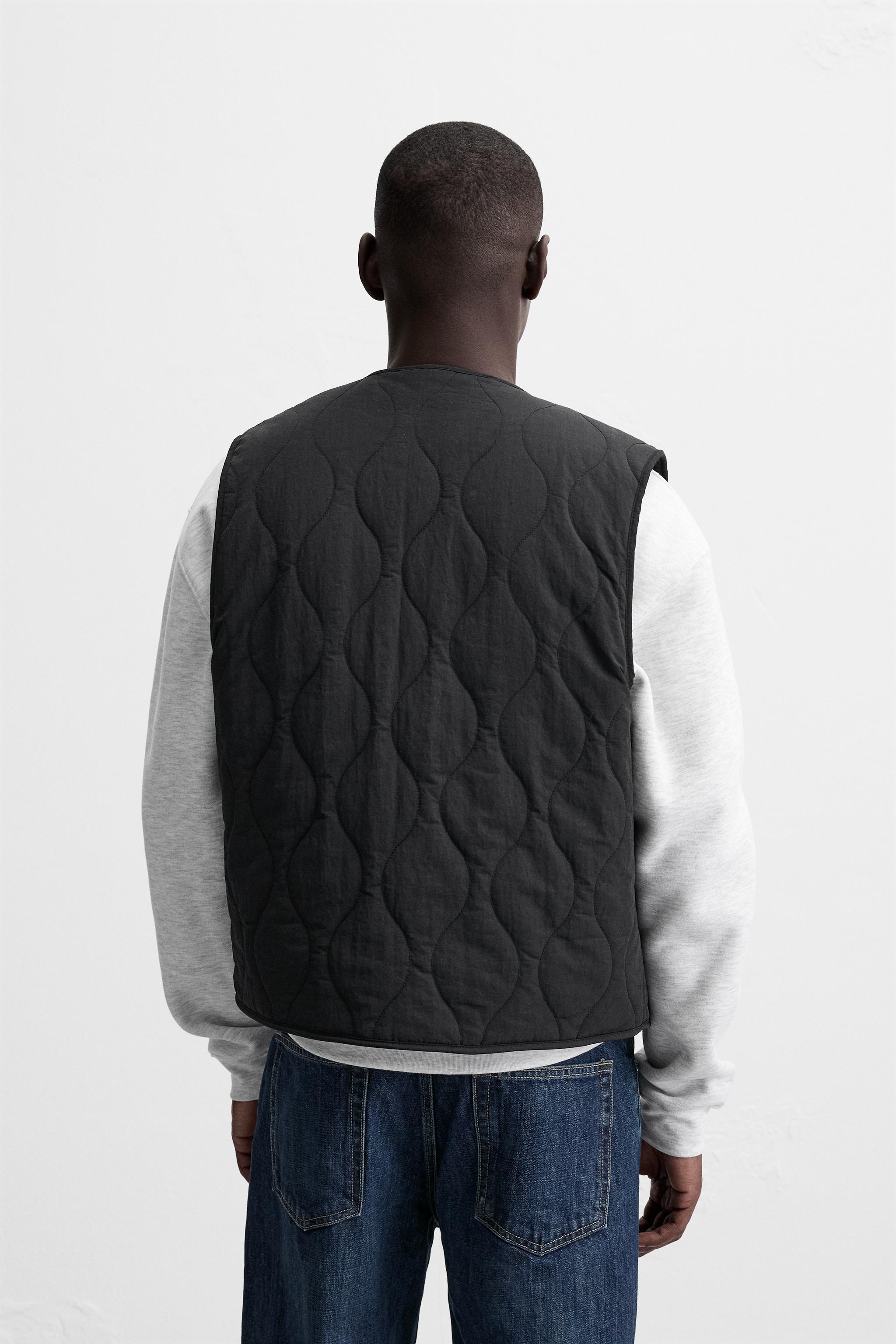 PUFFER VEST Product Image