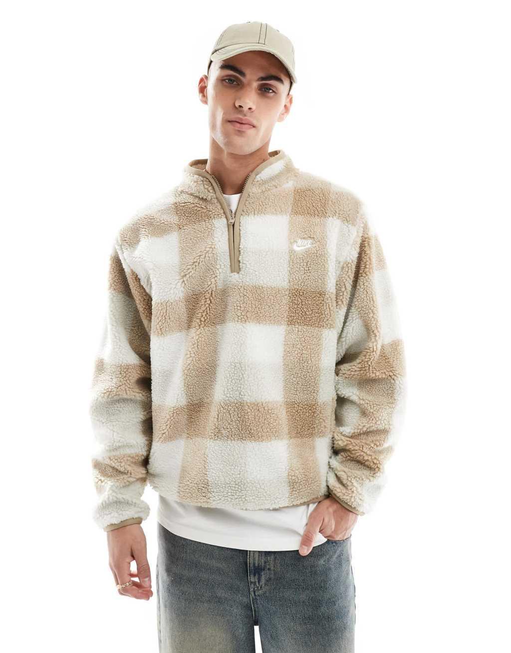 Nike Club winterized checked fleece in beige and white product image