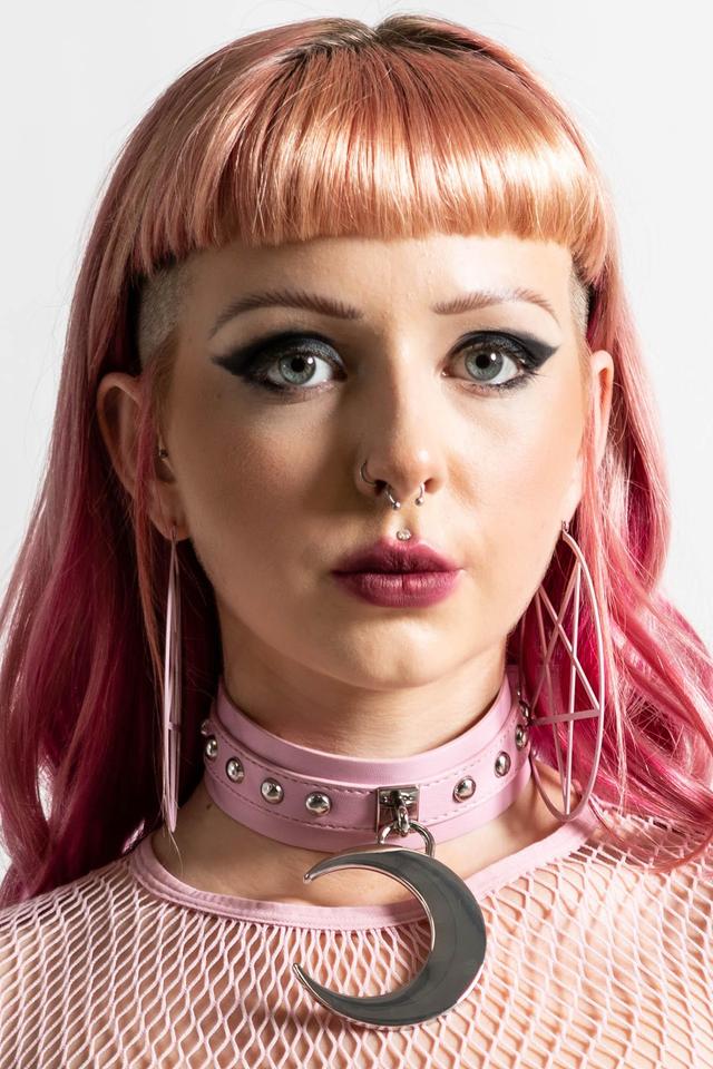 Lunar Daze Choker [PASTEL PINK] Female Product Image