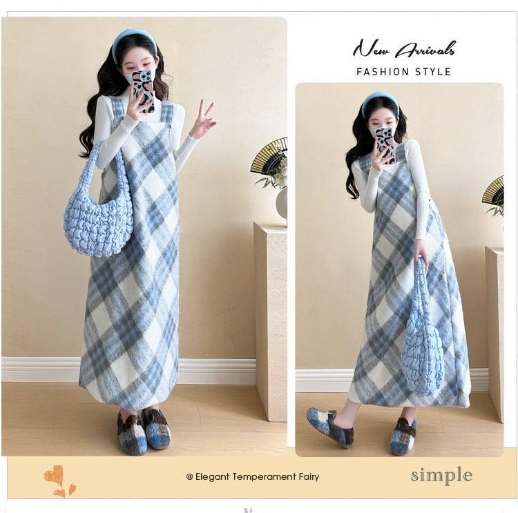 Maternity Long-Sleeve Mock Neck Plain T-Shirt / Square Neck Plaid Midi Dungaree Dress Product Image