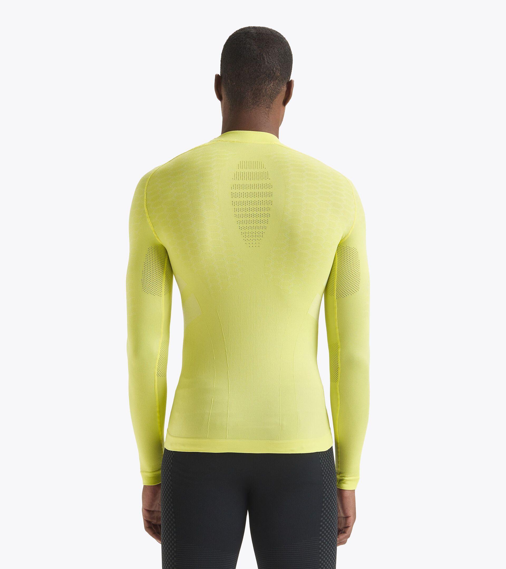 LS TURTLE NECK ACT Product Image