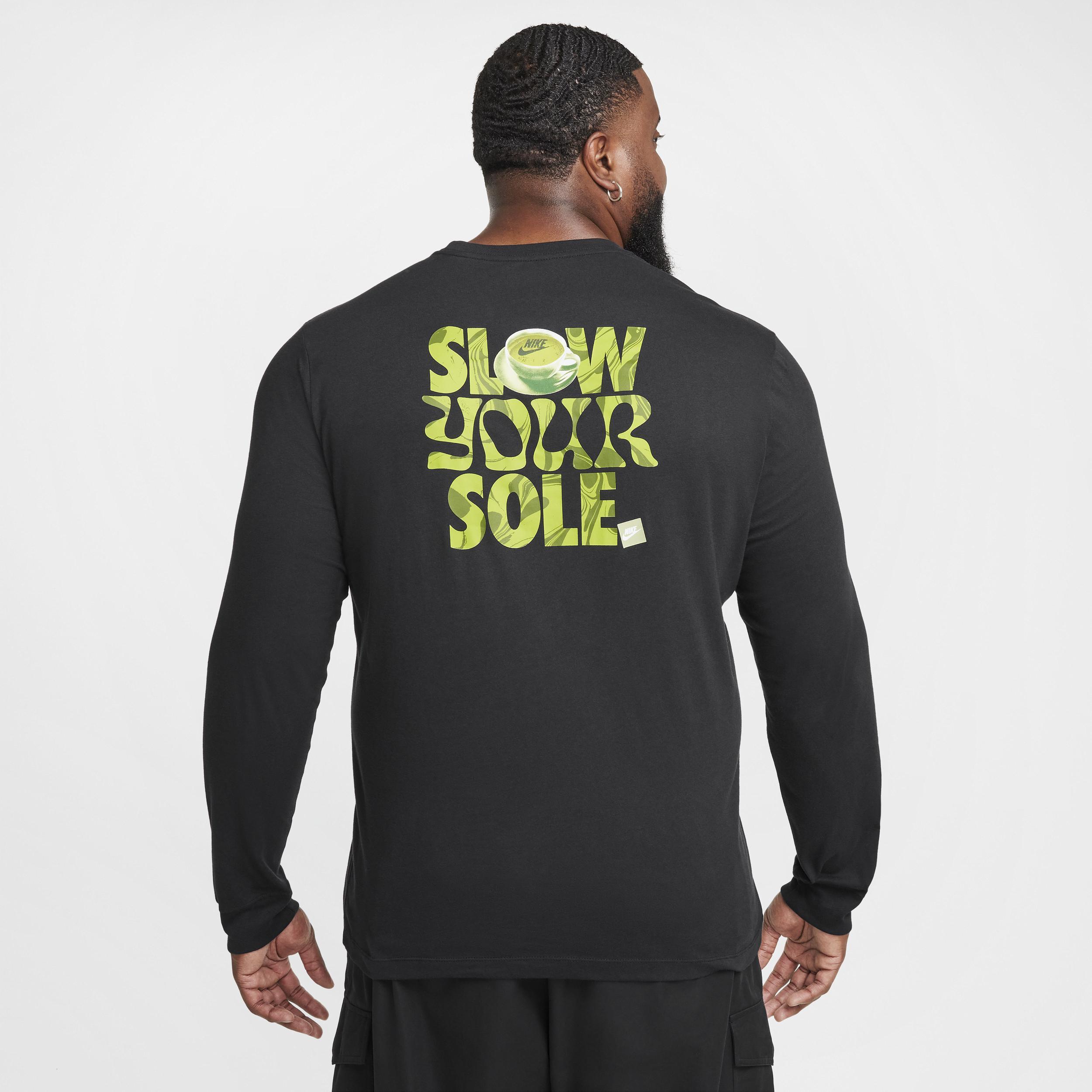 Nike Sportswear Club Long-Sleeve T-Shirt Product Image