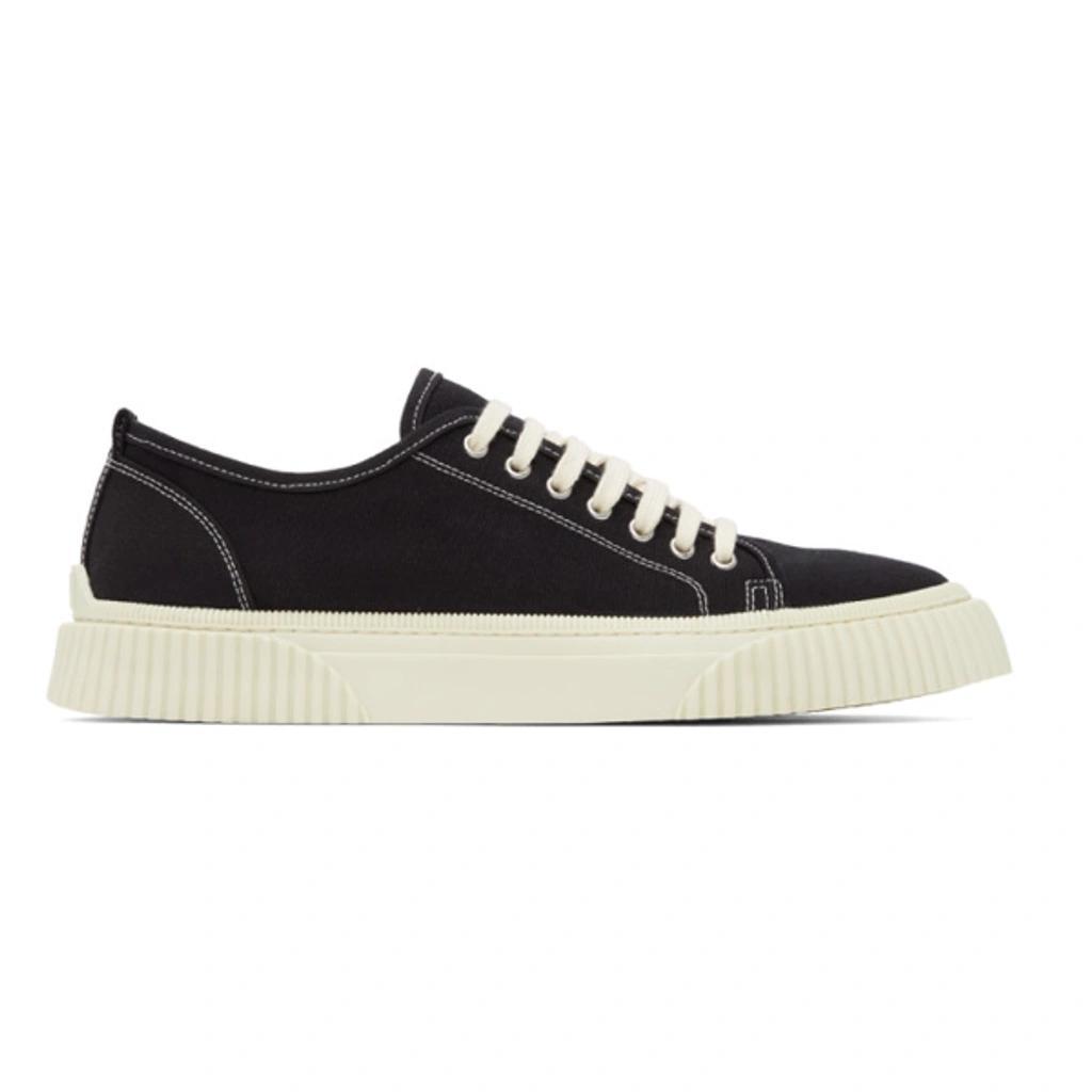 Low-top Textured Sole Sneakers In Black Product Image