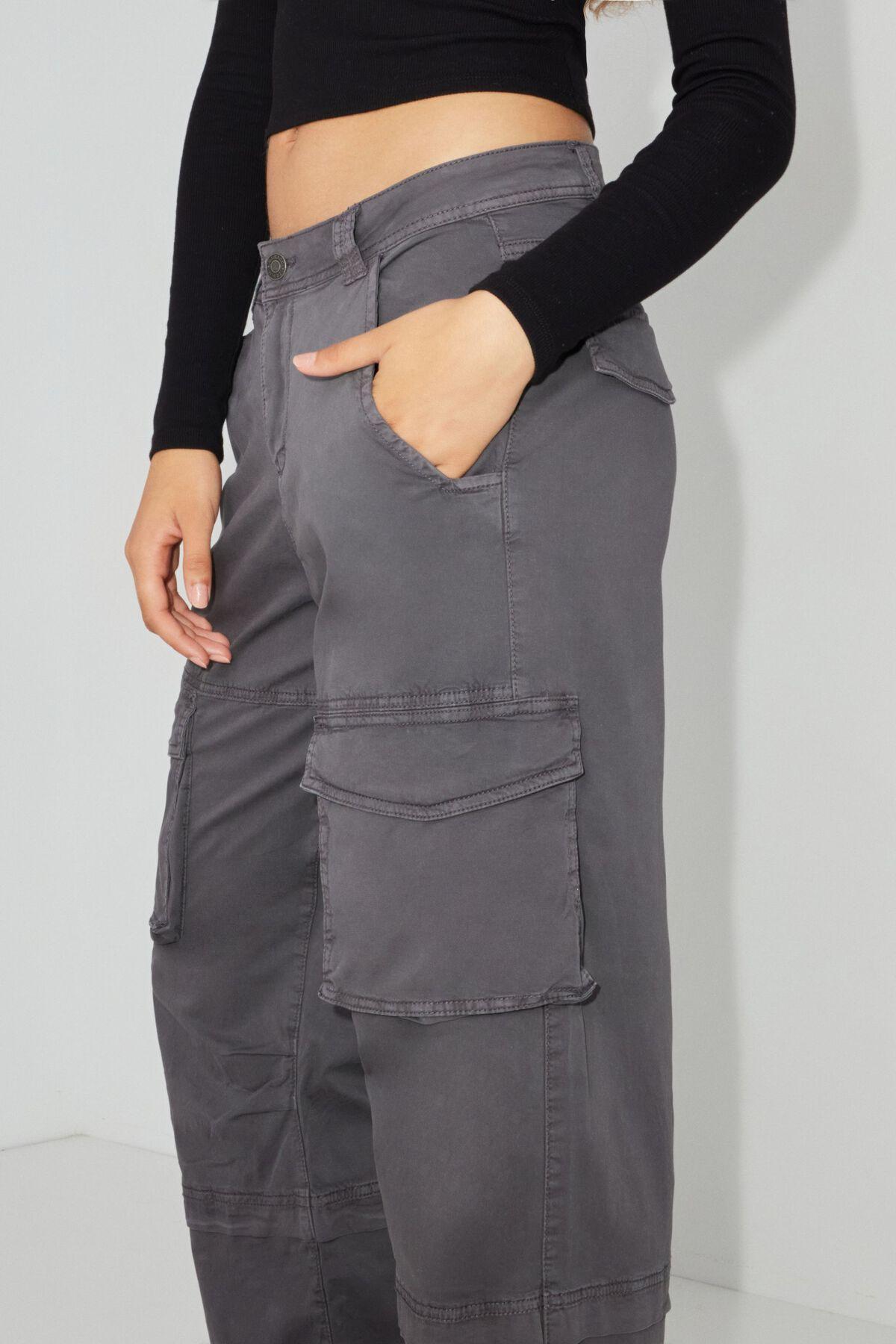 Remi Straight Cargo Pant Product Image