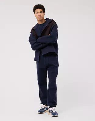 AE 24/7 Tech Fleece Jogger Product Image