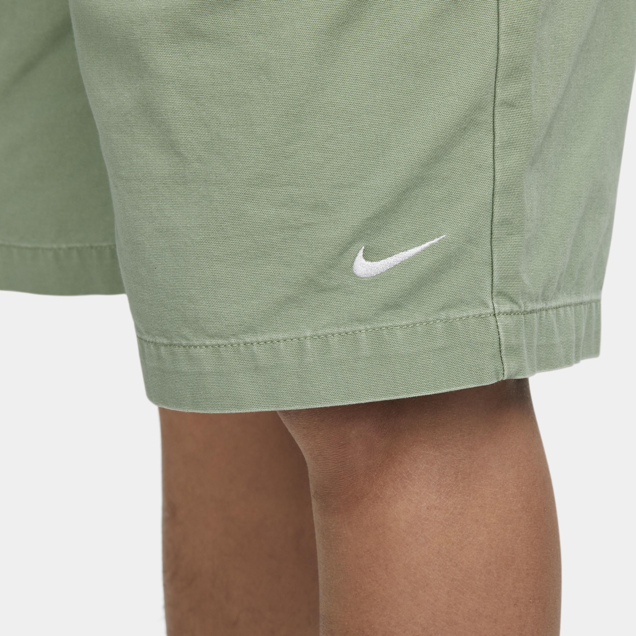 Nike Men's Life Pleated Chino Shorts Product Image