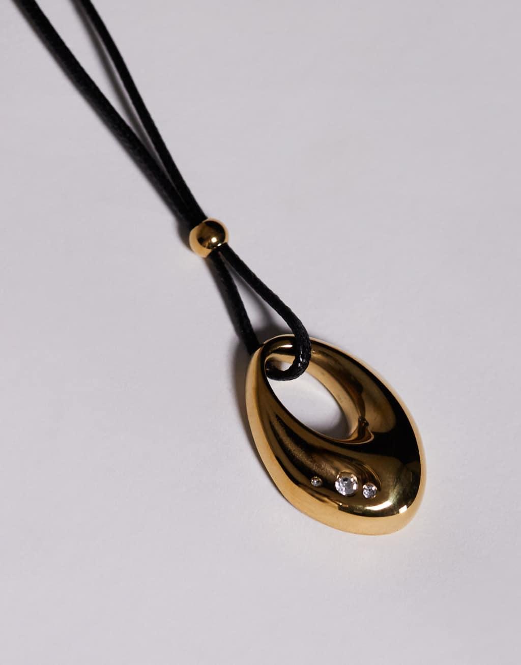 8 Other Reasons chunky pendant cord necklace in 18k gold plated Product Image