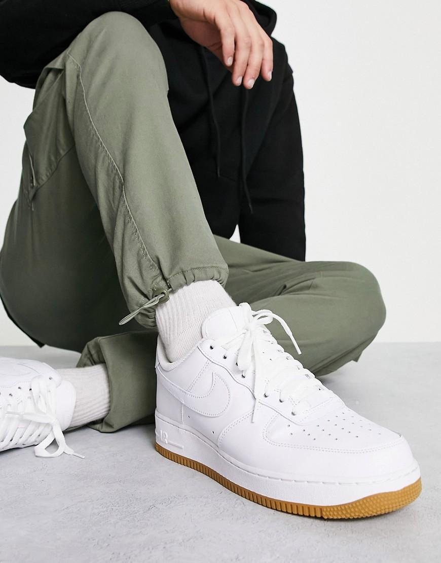 Nike Mens Nike Air Force 1 07 LE - Mens Basketball Shoes Product Image