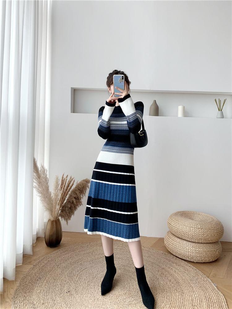 Long-Sleeve Crew Neck Striped Ribbed Knit Midi A-Line Dress Product Image