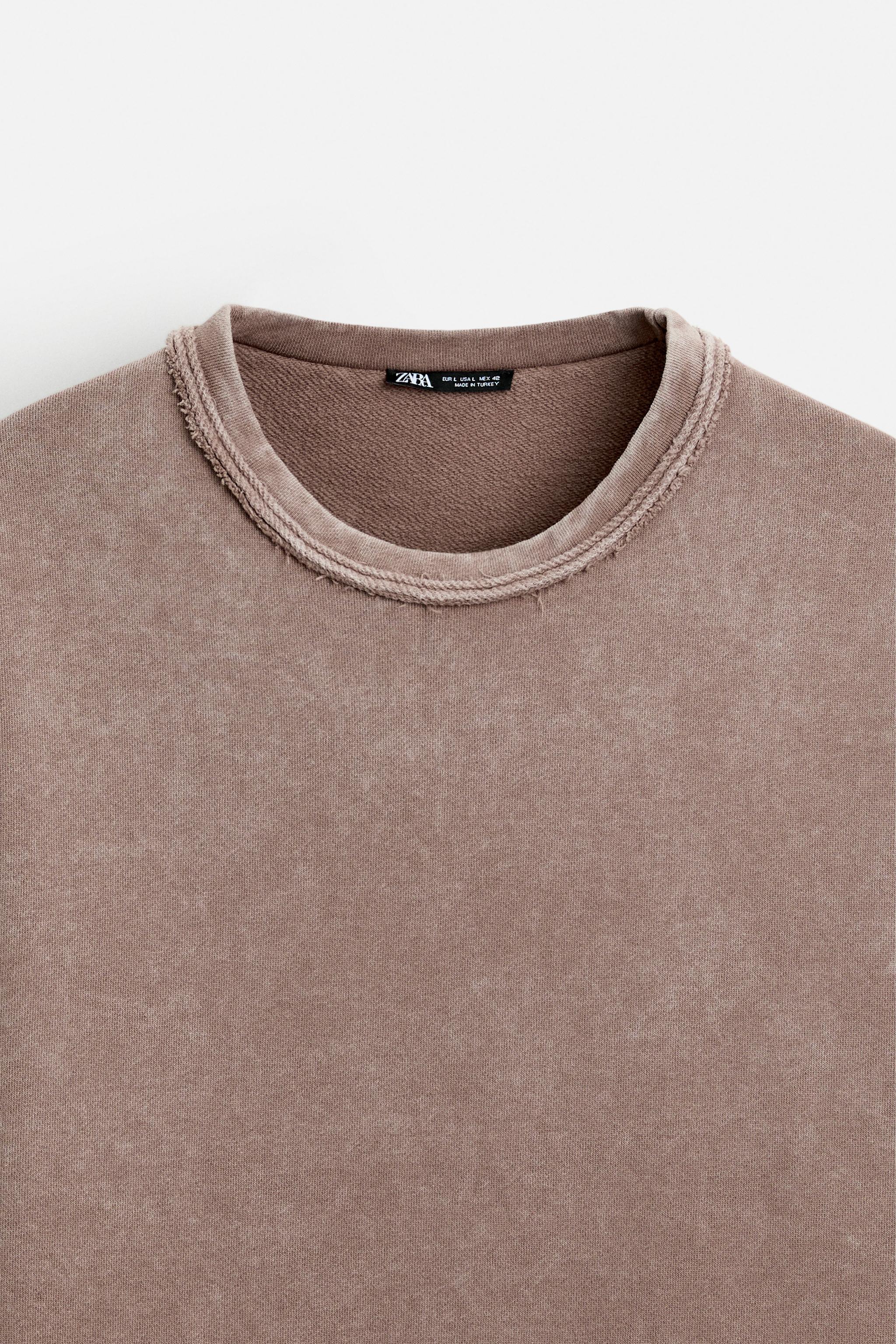 OVERSIZED WASHED SWEATSHIRT Product Image