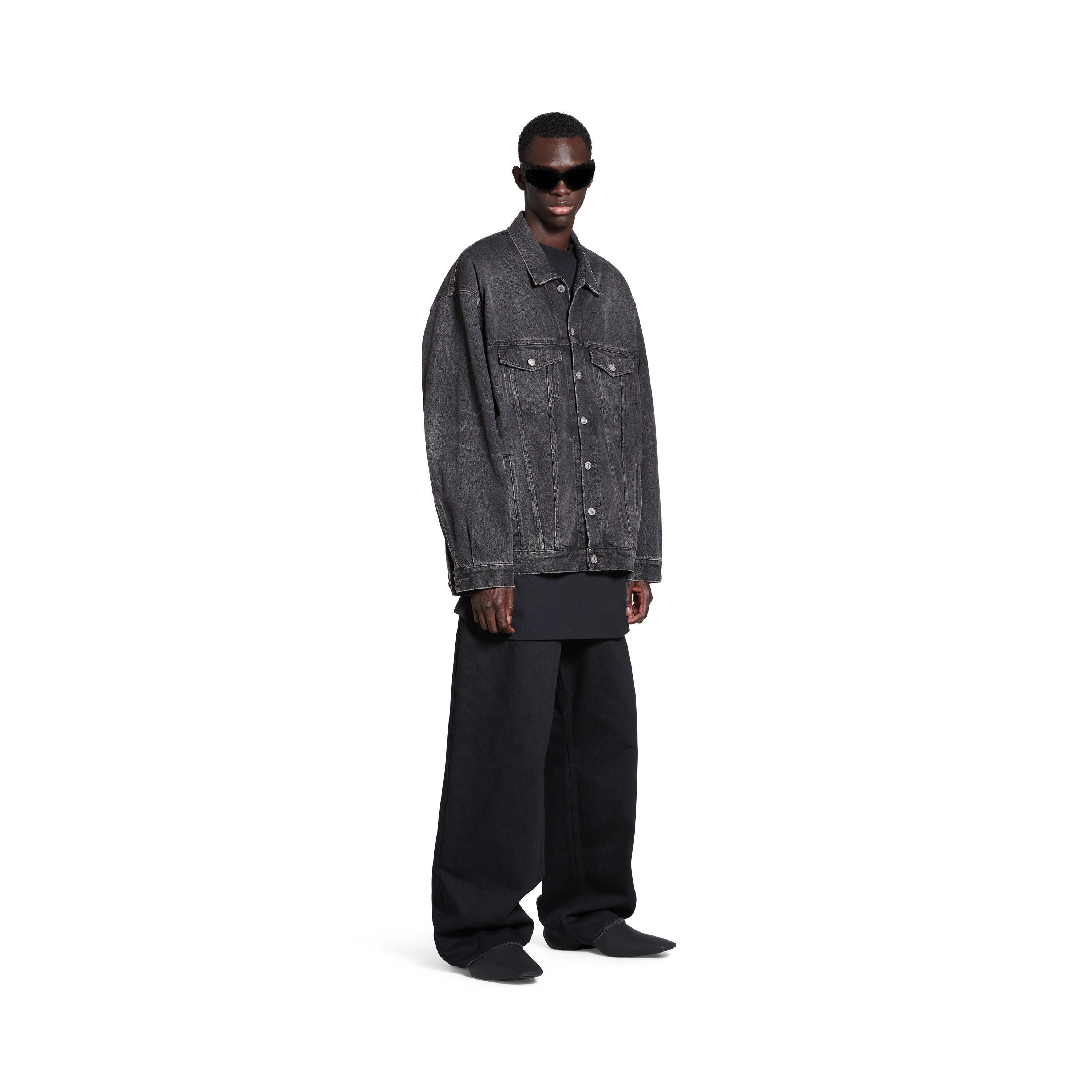 Oversized Jacket in Black Product Image