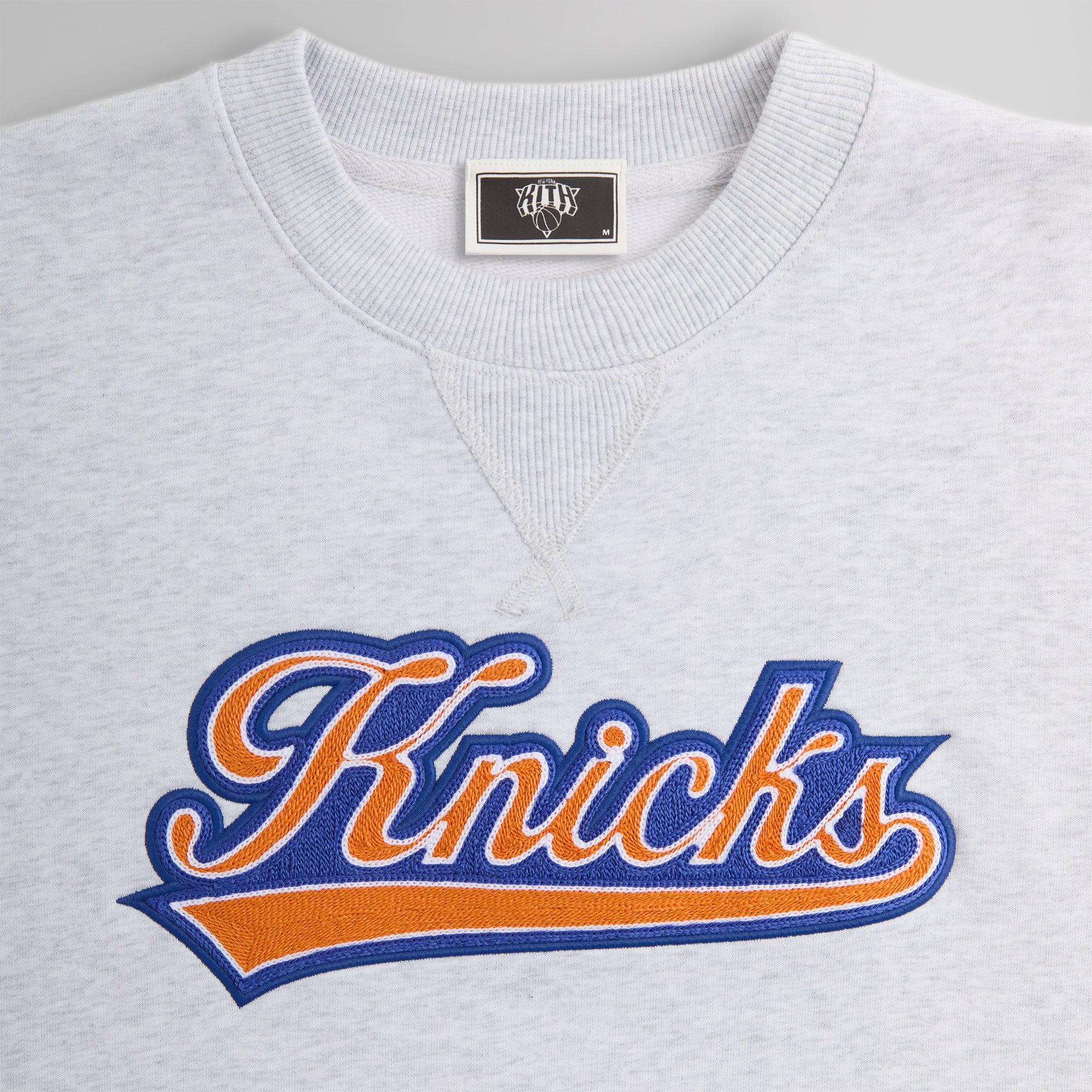 Kith for the New York Knicks Script Vintage Nelson Crewneck - Light Heather Grey Male Product Image