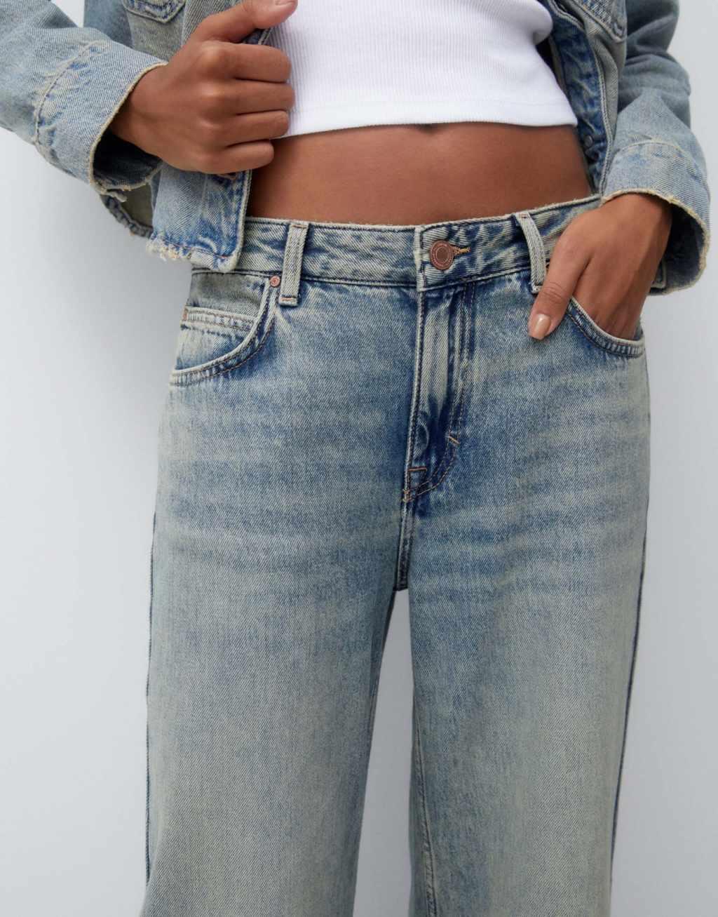 Pull&Bear oversized baggy low waist jeans in washed blue Product Image