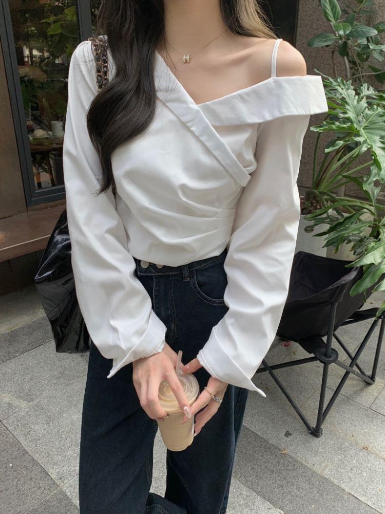 Long-Sleeve Cold Shoulder Plain Ruched Blouse Product Image