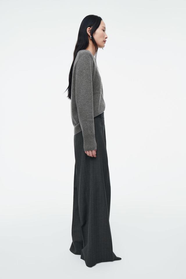 PURE CASHMERE SWEATER Product Image