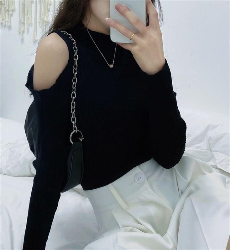 Cold-Shoulder Long-Sleeve Plain Ribbed Knit Top Product Image