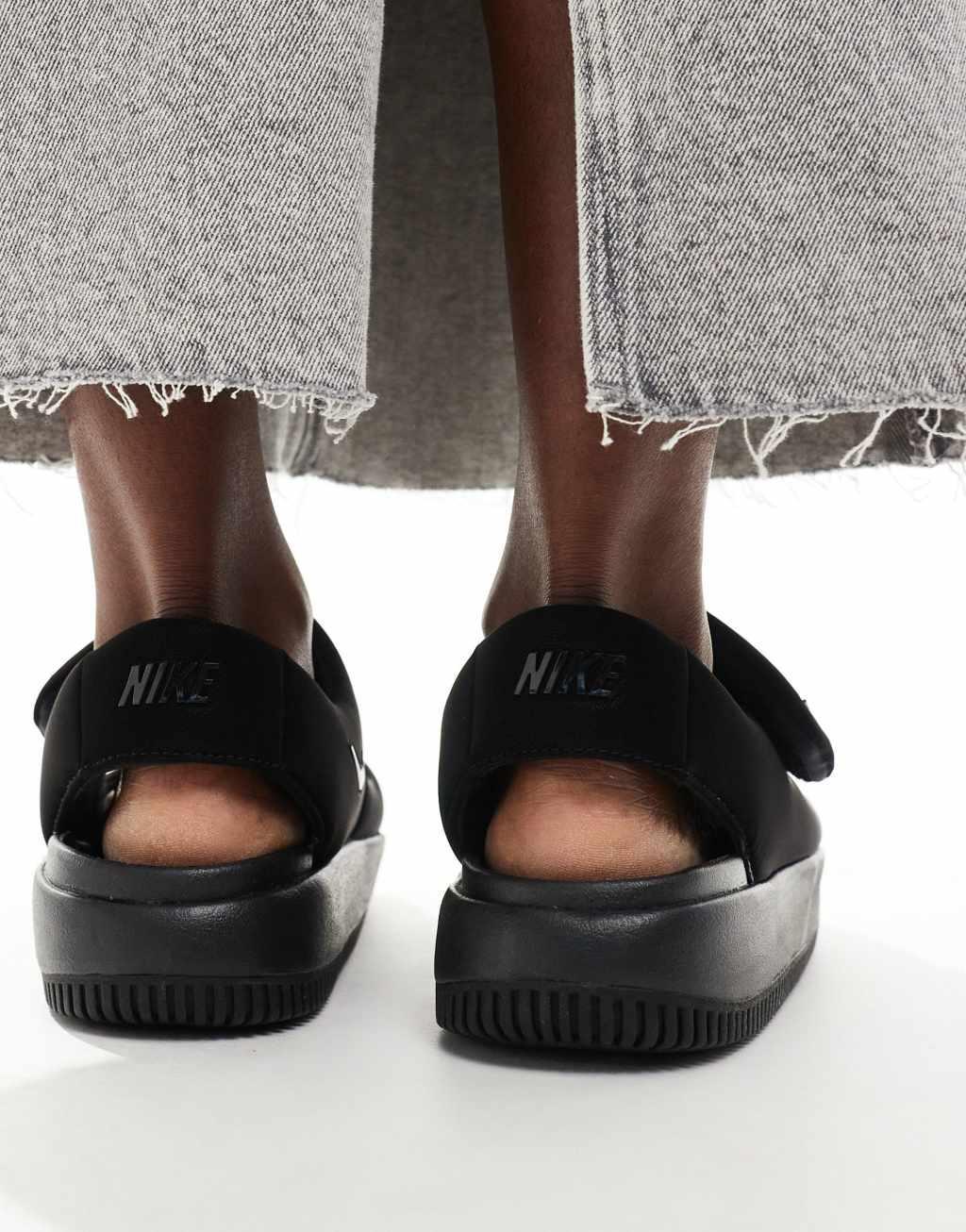 Nike Calm sandals in black Product Image