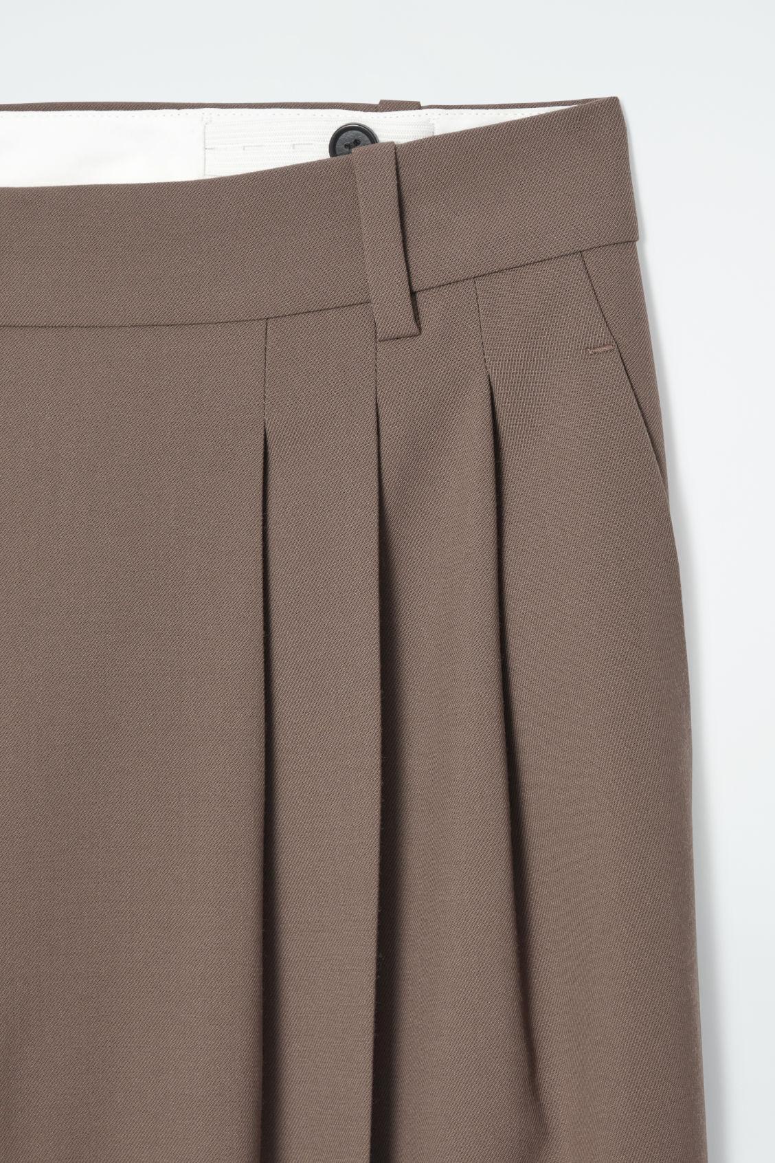 PLEATED BARREL-LEG WOOL-BLEND TROUSERS Product Image