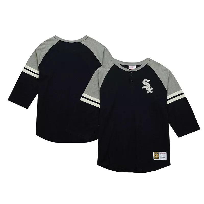 Mens Mitchell & Ness Chicago White Sox Cooperstown Collection Legendary Raglan Slub Henley 3/4-Sleeve T-Shirt Product Image