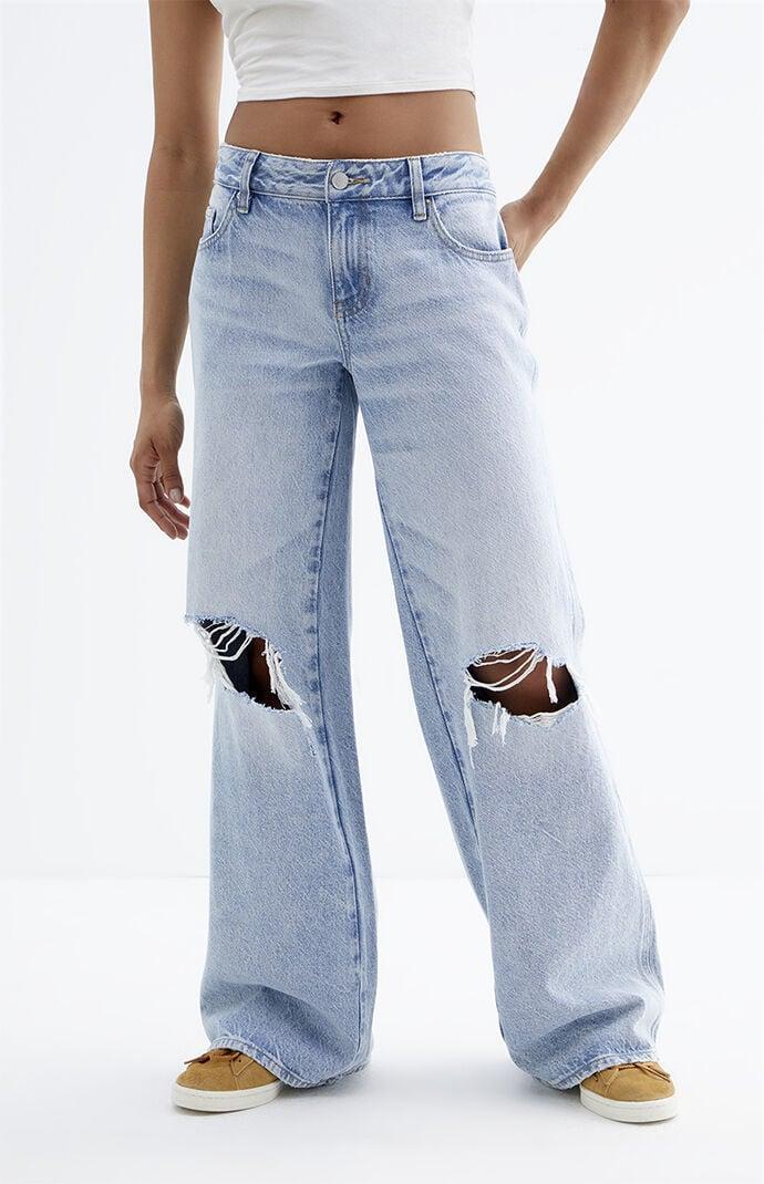 Women's Casey Light Indigo Ripped Knee Low Rise Baggy Jeans Product Image