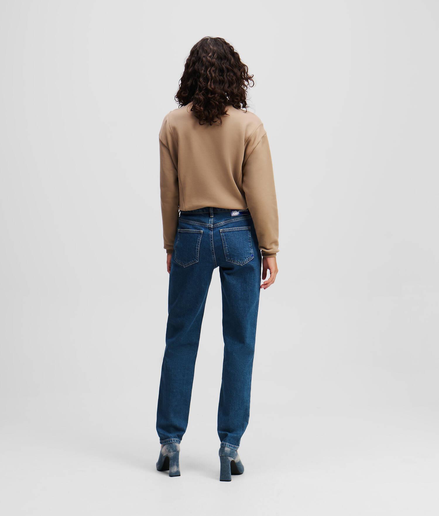 MOM JEANS Product Image