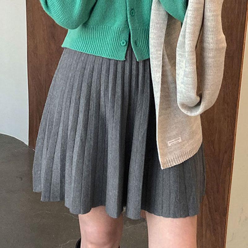 High Rise Plain Knit Mini Pleated Skirt Product Image