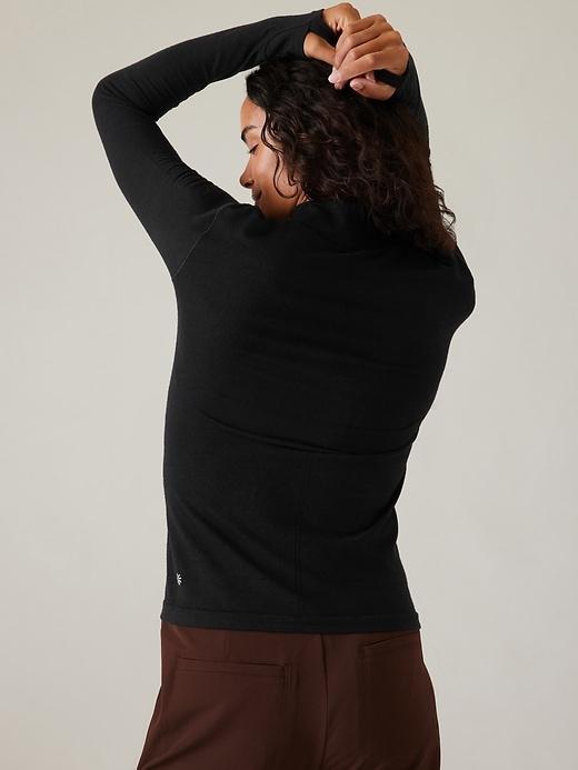 Ascent Seamless Turtleneck Product Image