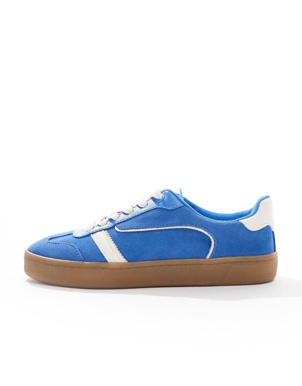 Stradivarius sneakers in blue Product Image