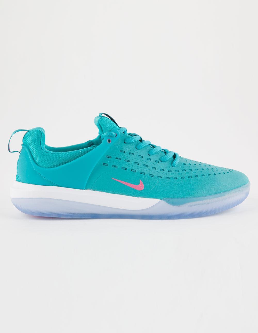 NIKE SB Zoom Nyjah 3 Mens Shoes Product Image