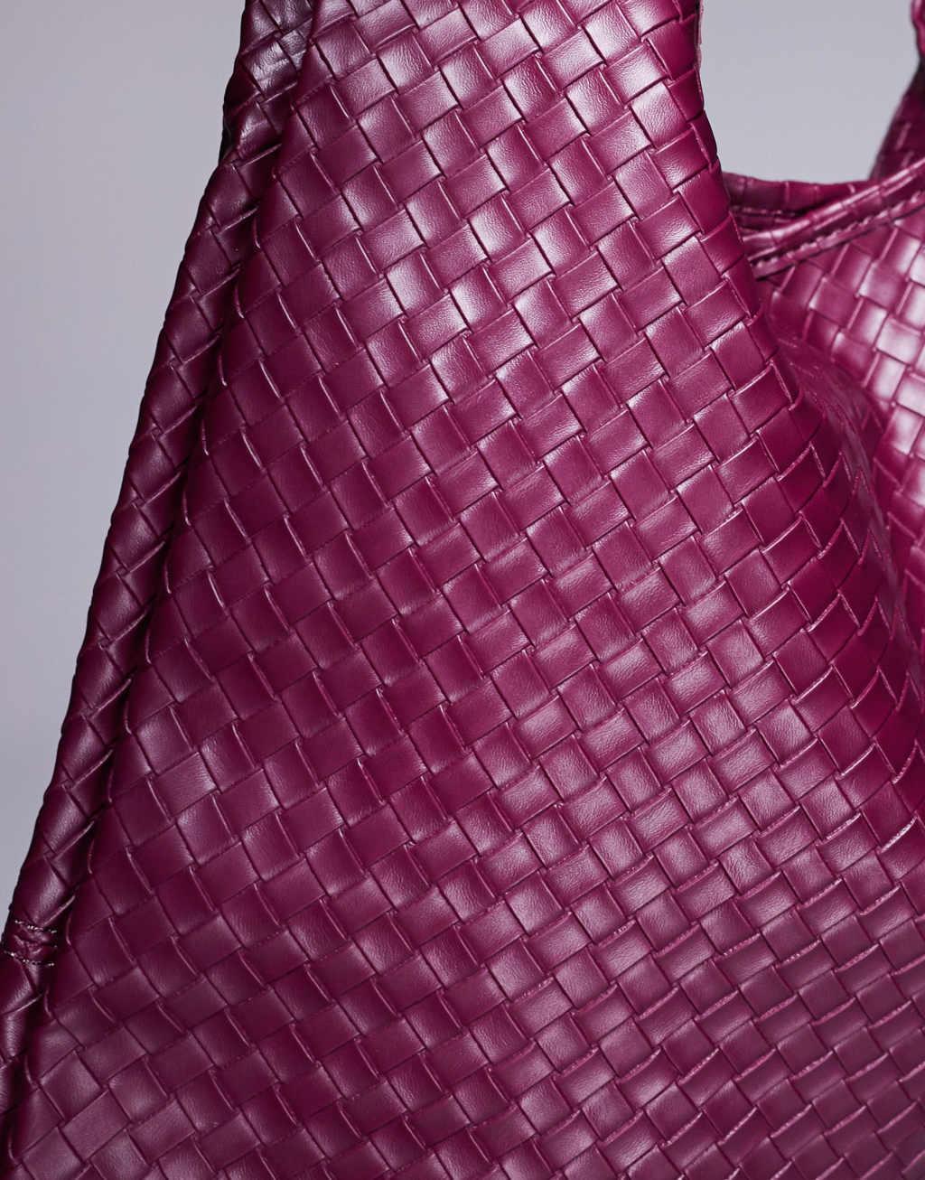 Public Desire slouchy shoulder tote bag in burgundy weave  Product Image