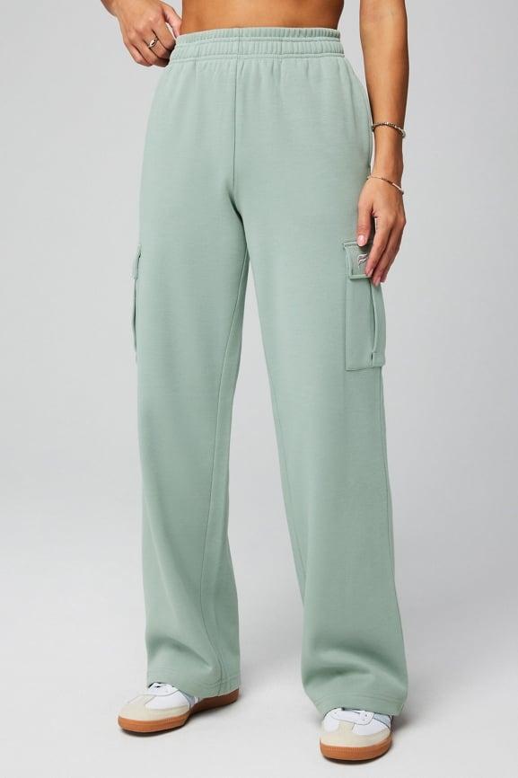 Cozy Fleece Wide Leg Cargo Sweatpant Product Image