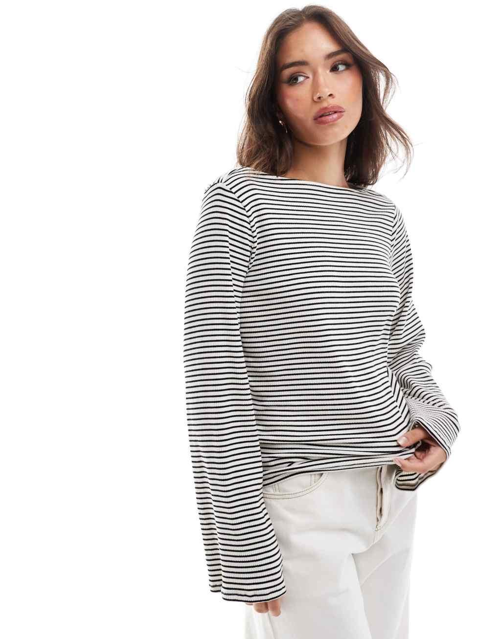 Vero Moda Aware flared sleeve jersey top in cream stripe Product Image