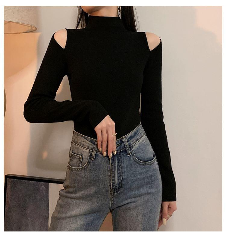 Long-Sleeve Turtleneck Cold-Shoulder Plain Slim Fit Tee Product Image