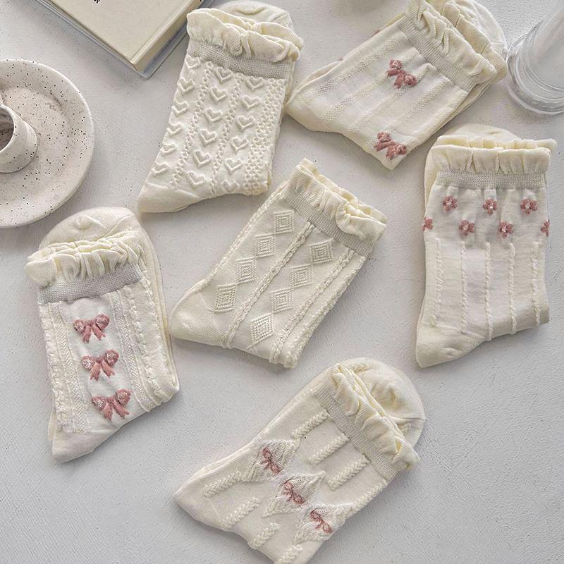 Set of 3 Pairs: Plain Ruffle Trim Socks Product Image