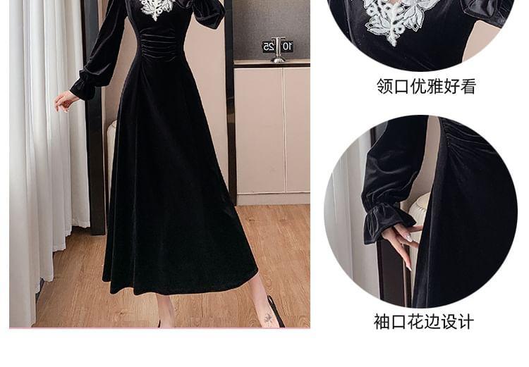 Puff-Sleeve V-Neck Lace Trim Midi A-Line Velvet Dress Product Image